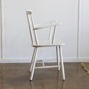 spindle back chair_side